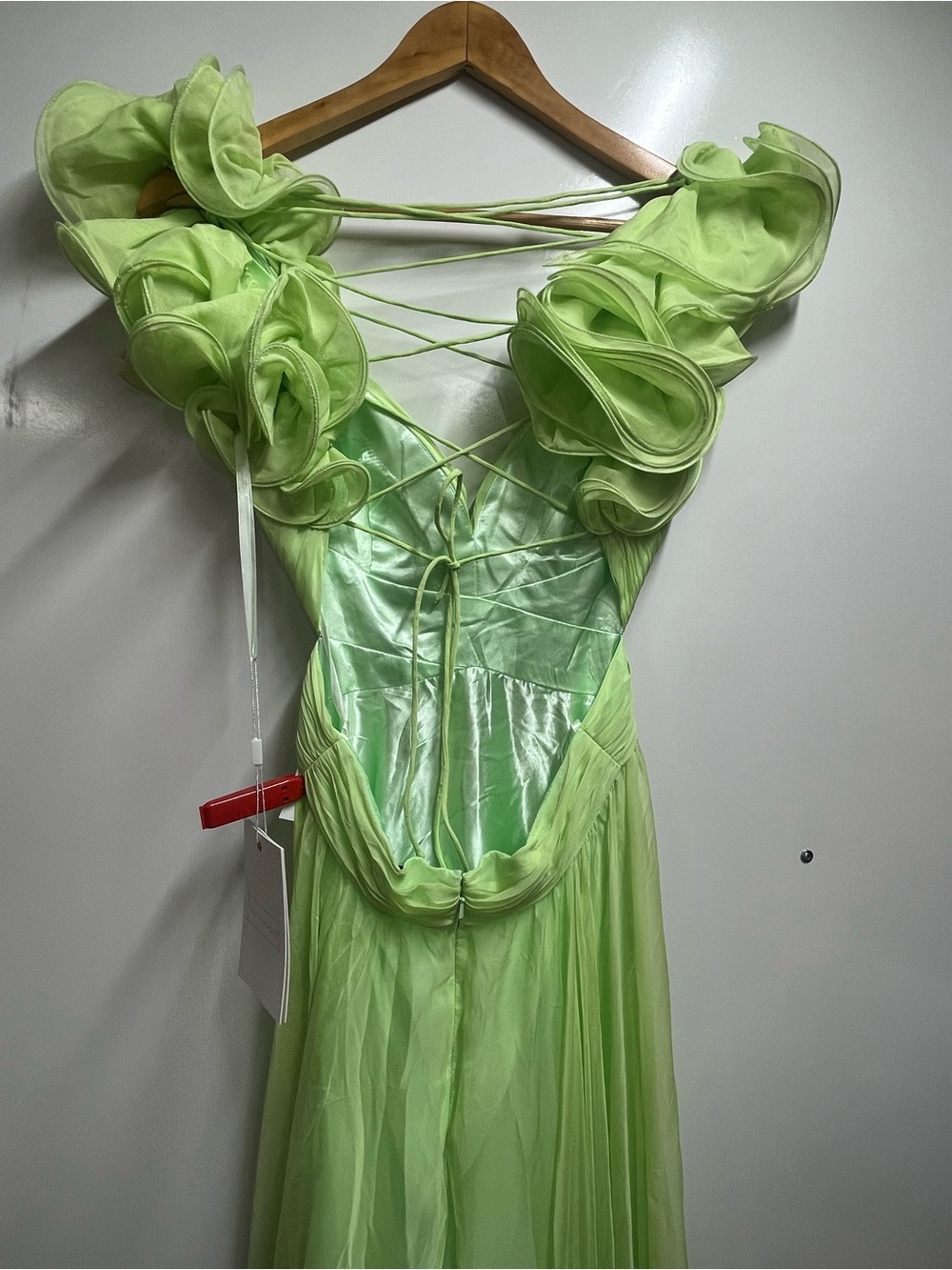 NEW MAC DUGGAL Ruffle Tiered Cut-Out Chiffon Gown Anthropologie size 4 - Picture 12 of 16